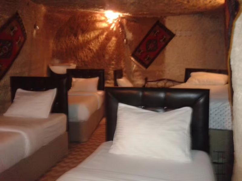 AVLU CAVE HOUSE