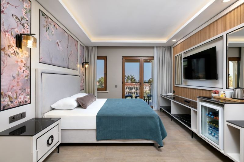 comfort suite main building sea view