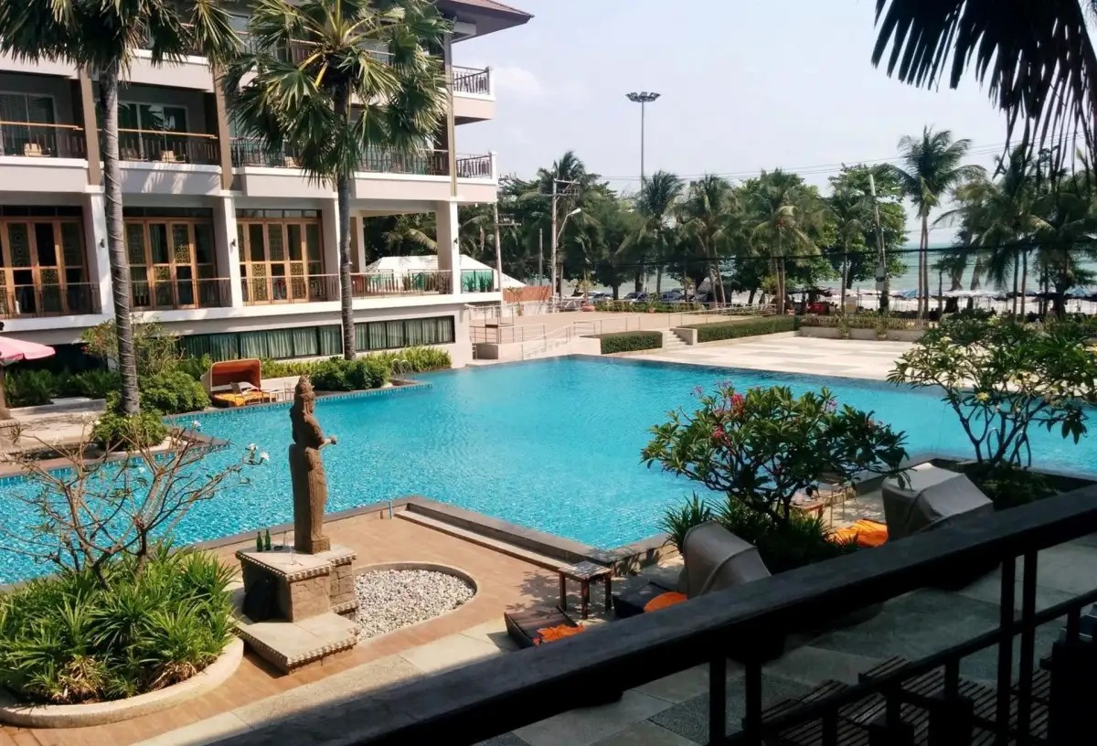 WELCOME WORLD BEACHFRONT RESORT (EX. WELCOME WORLD BEACH RESORT & SPA)