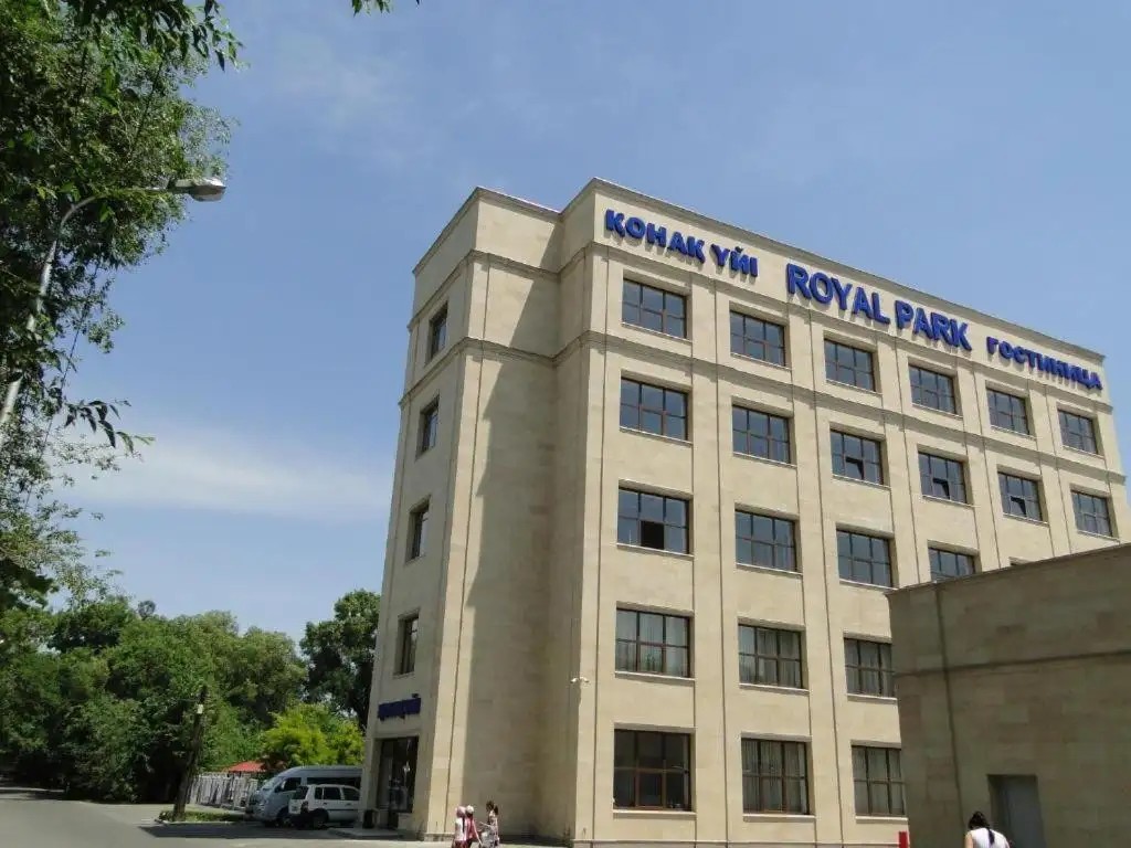 ROYAL PARK HOTEL