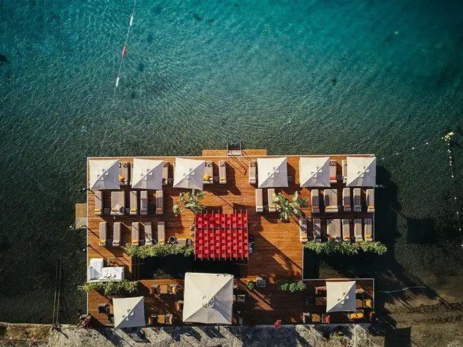 GALEN HOTEL & BEACH