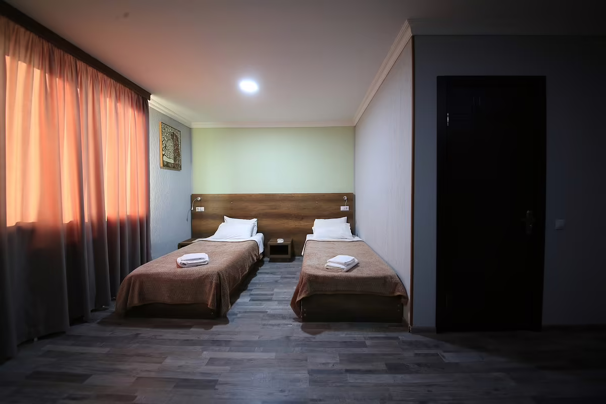 TOLIA HOTEL