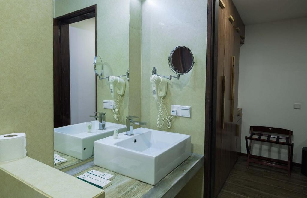 KUE HOTEL (EX. AQUZZ INN MAAFUSHI)