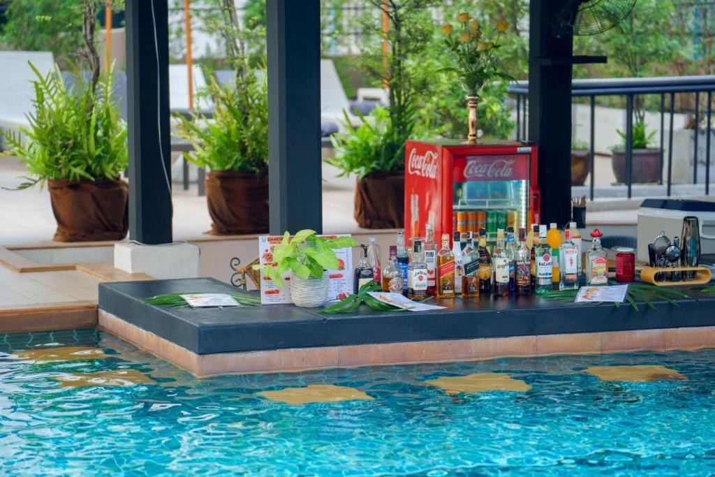 SUNBEAM HOTEL PATTAYA (EX. EASTIN HOTEL PATTAYA)