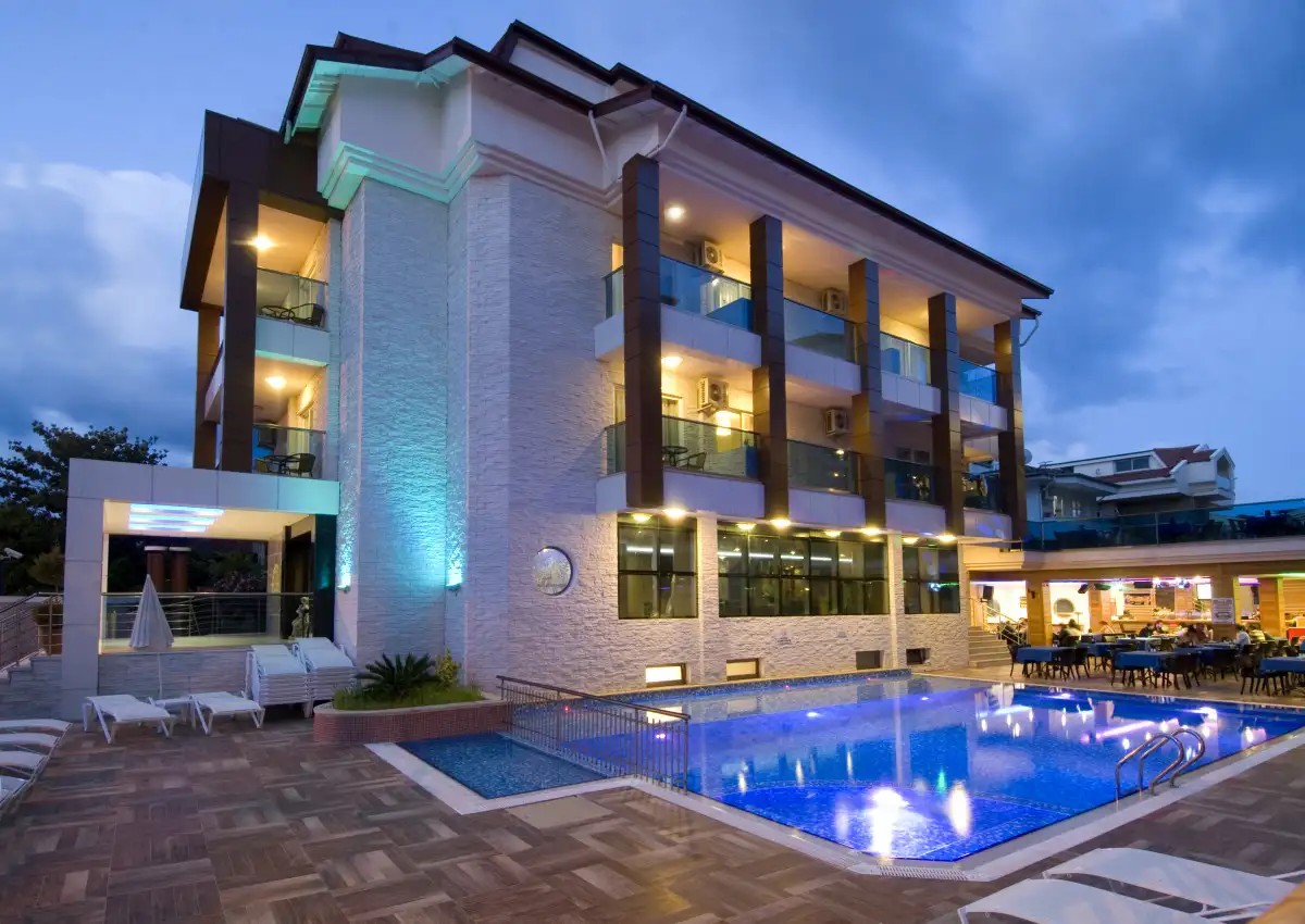 SUPREME HOTEL