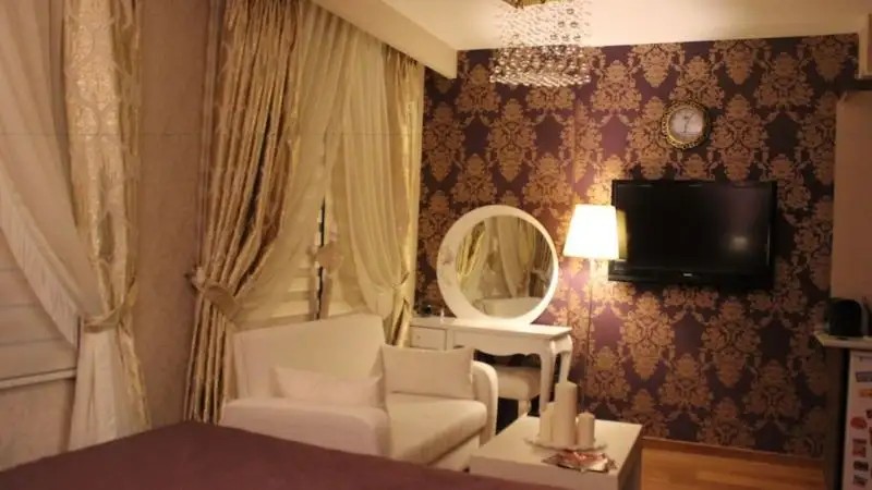 OTTOMAN BY ONAS SUITES