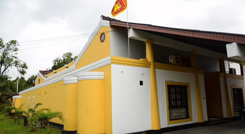 RIVERSIDE BENTOTA