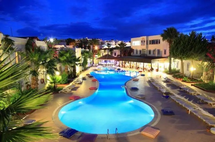 CLUB PALOMA APART