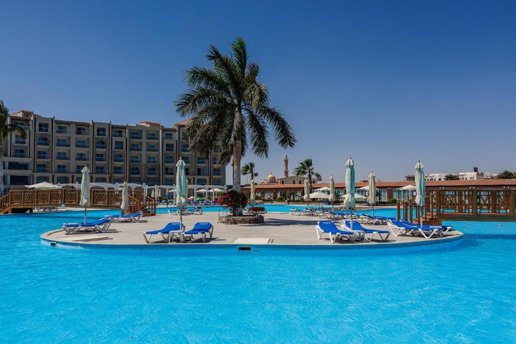 SUNRISE ALORA AQUA PARK RESORT (EX. CAESAR PALACE)