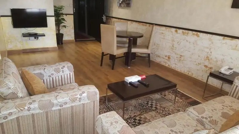 BOULEVARD CITY SUITES