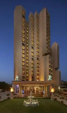 THE ROYAL PLAZA