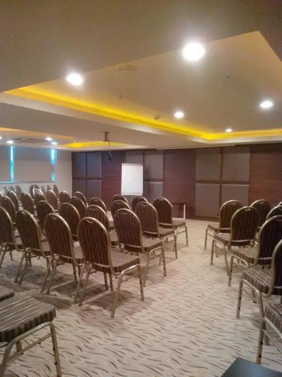 PALM WINGS KUSADASI BEACH RESORT