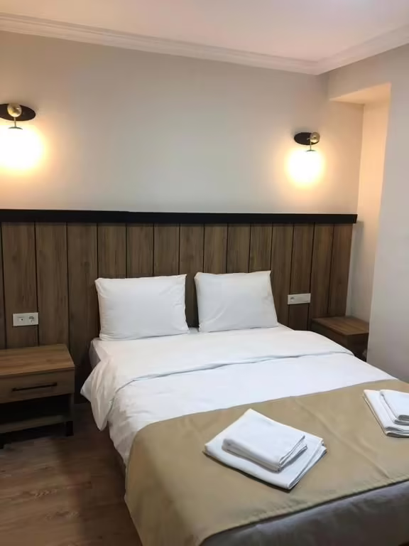 LA PERA SUITES
