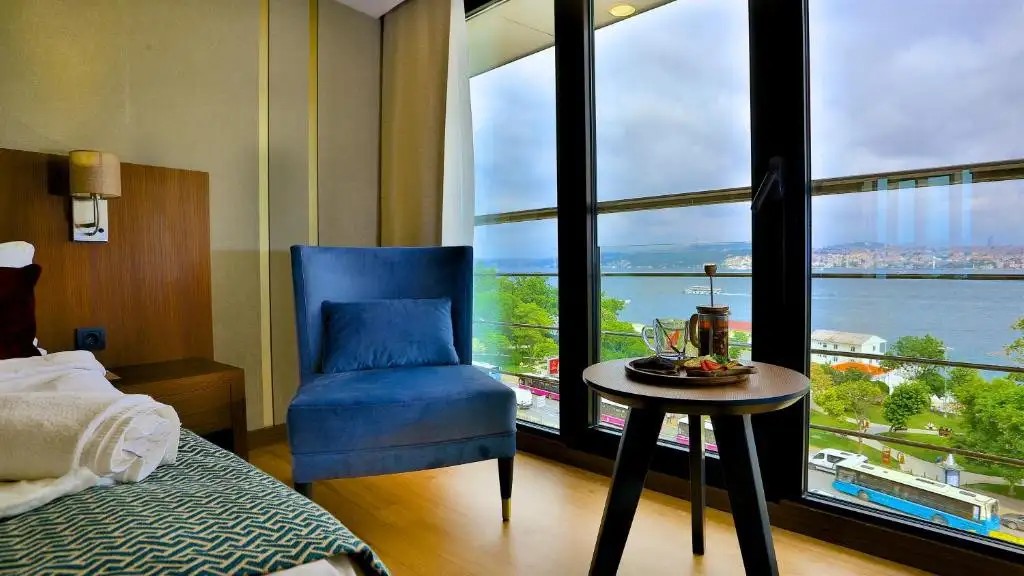 ZIMMER BOSPHORUS HOTEL (EX. ANJER BOSPHORUS, NIXON BOSPHORUS DRY)