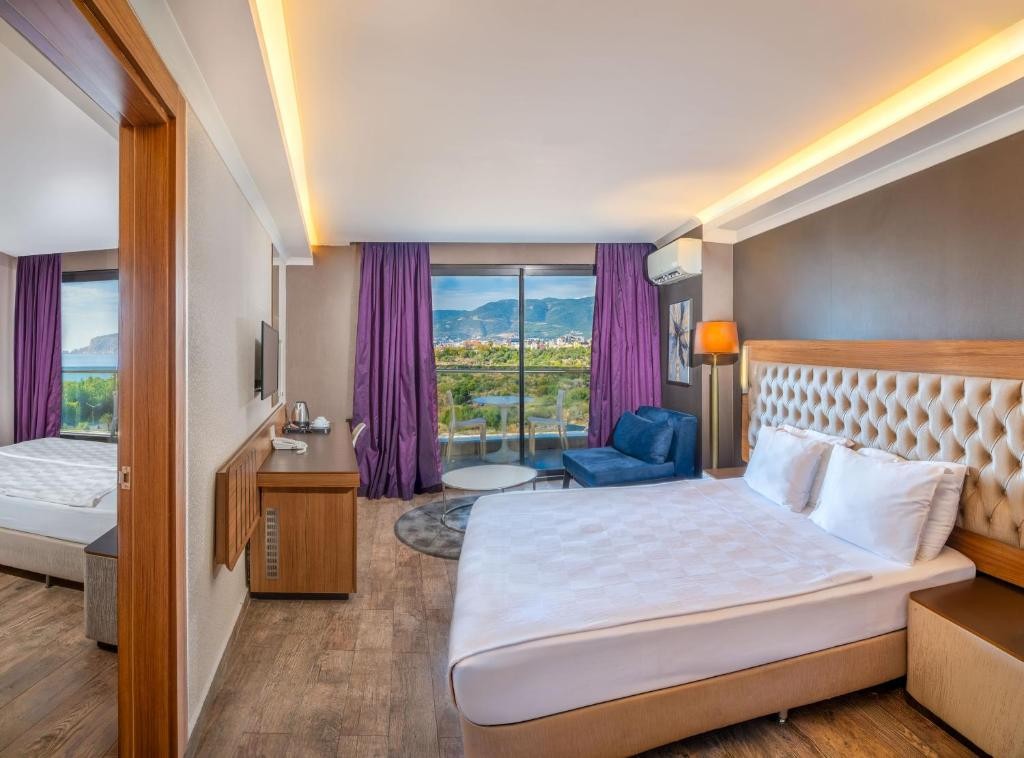 MICHELL HOTEL & SPA ADULTS ONLY 16+