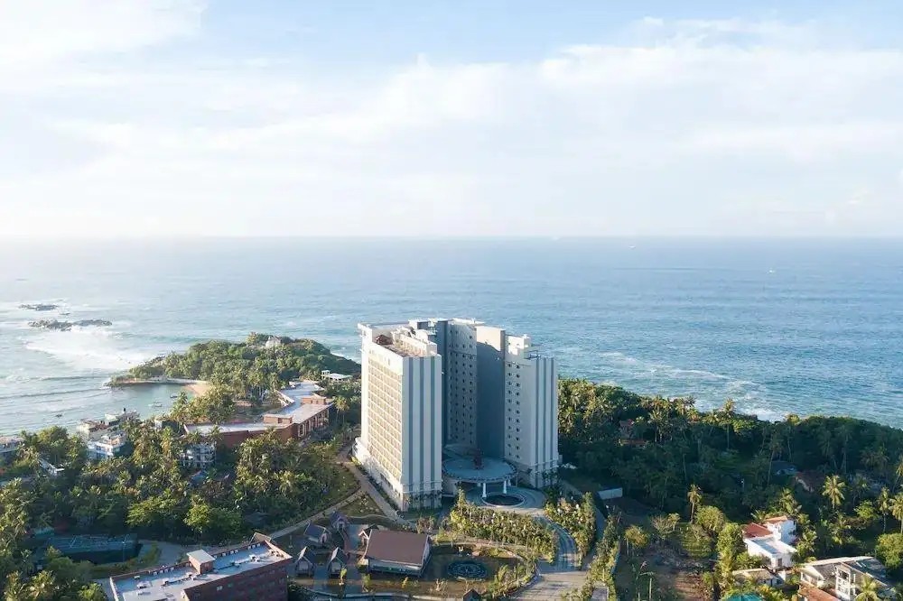 ARALIYA BEACH RESORT & SPA