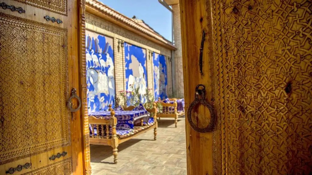 CARAVAN SERAIL