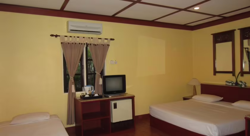SUNSET BEACH RESORT