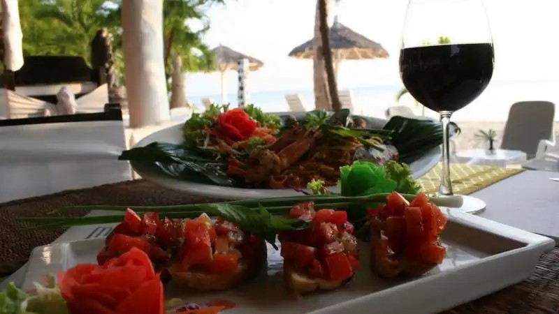 MILKY BAY RESORT