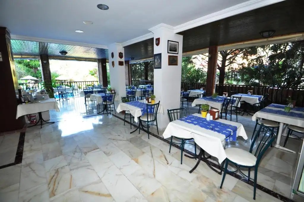 NAVY HOTEL