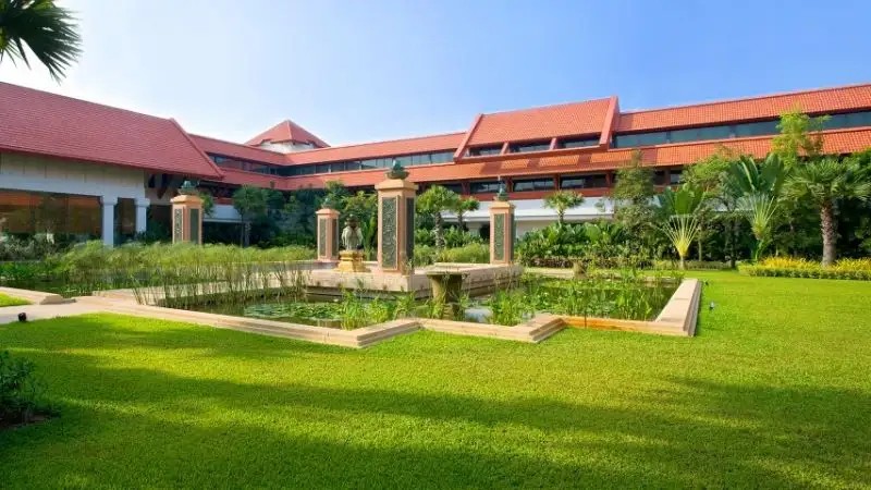 LE MERIDIEN ANGKOR
