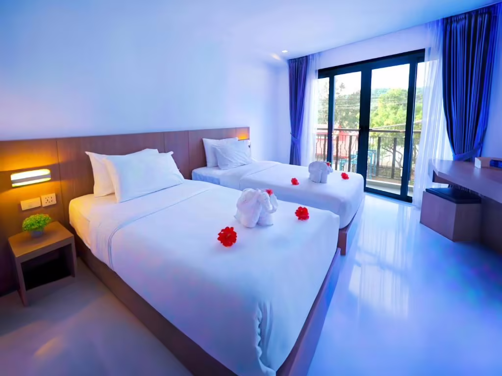 PHOENIX HOTEL KARON BEACH
