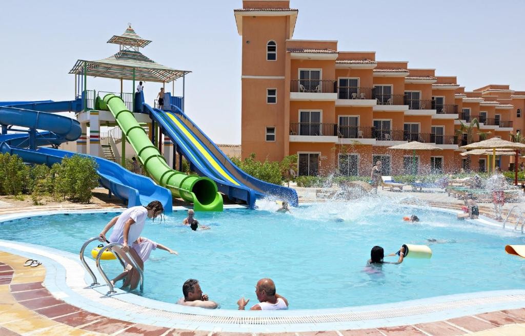 THE THREE CORNERS SUNNY BEACH RESORT