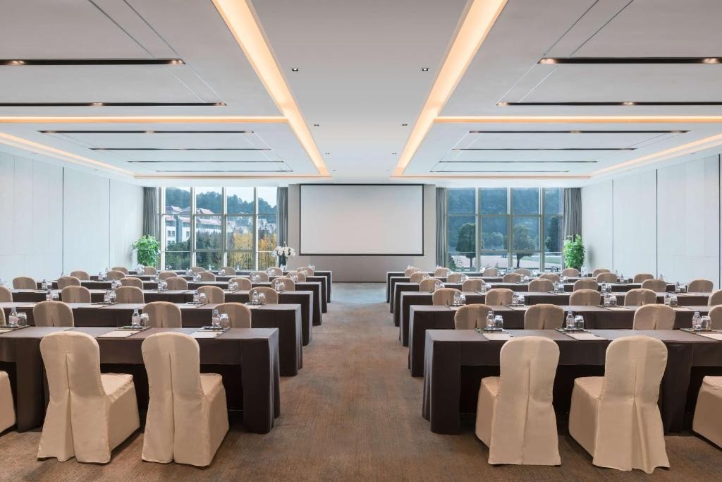 DOUBLETREE BY HILTON SHIYAN