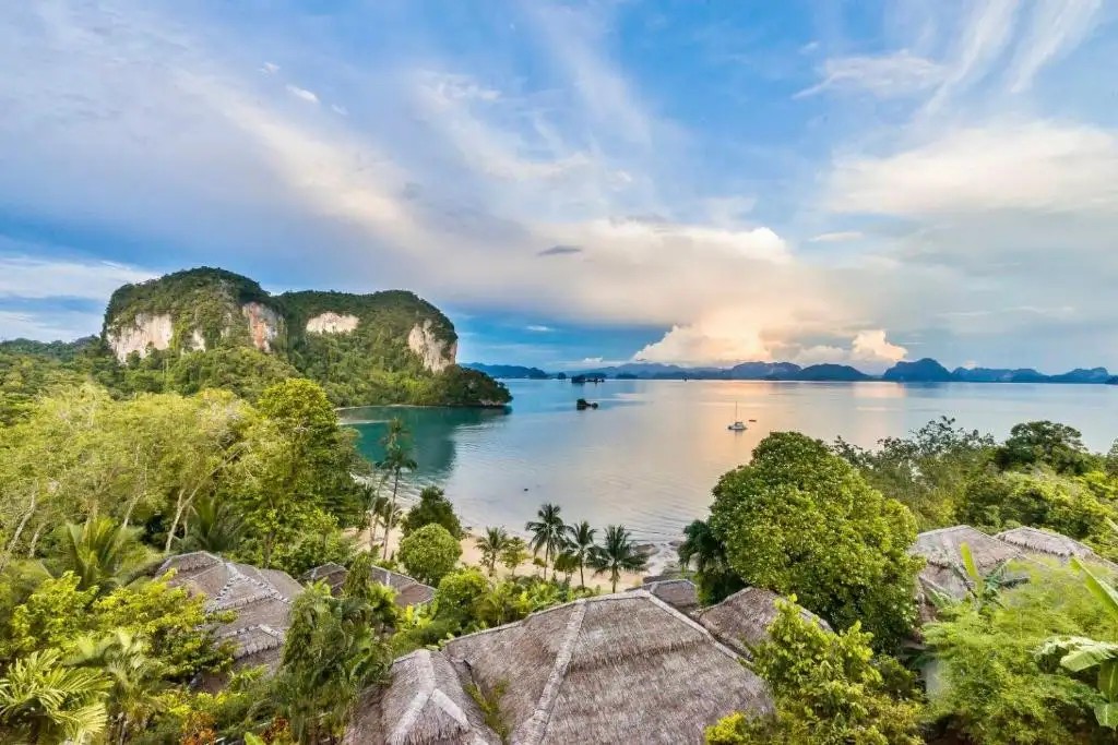 PARADISE KOH YAO