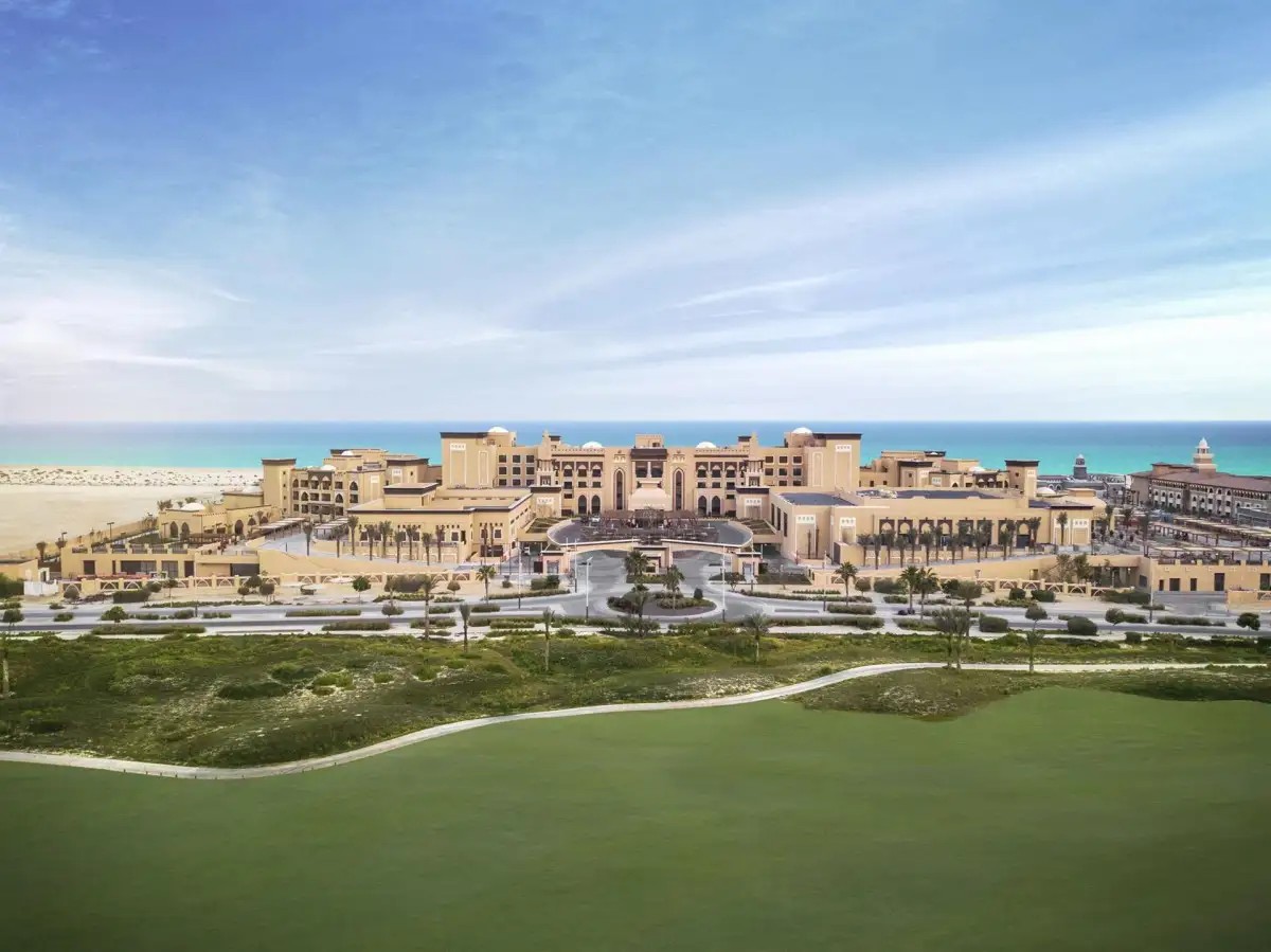 SAADIYAT ROTANA RESORT & VILLAS