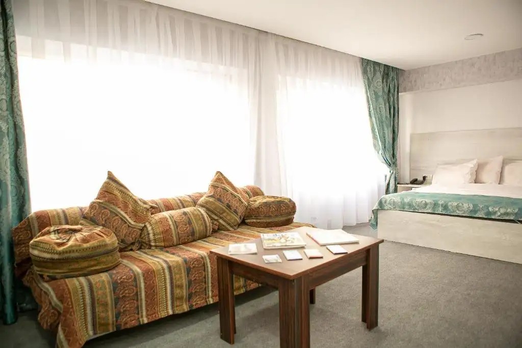 BULVAR INN