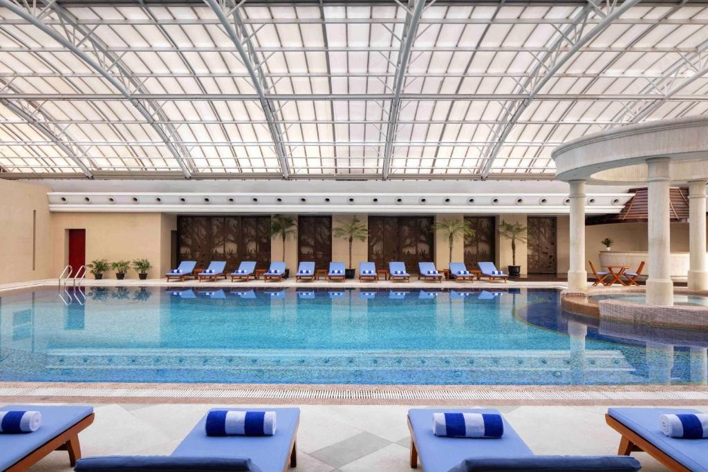 RADISSON BLU NEW WORLD