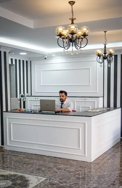 CNR INCI HOTEL