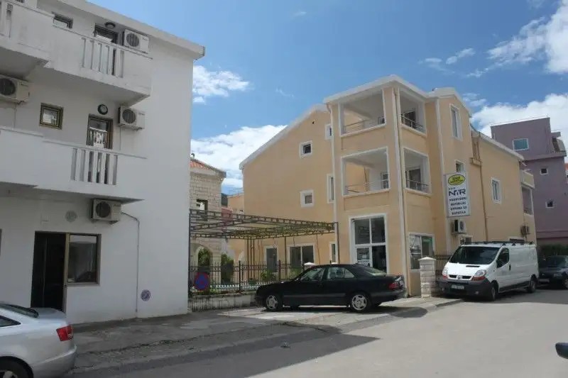 APARTMENT NIRA (EX. RADONJIC)