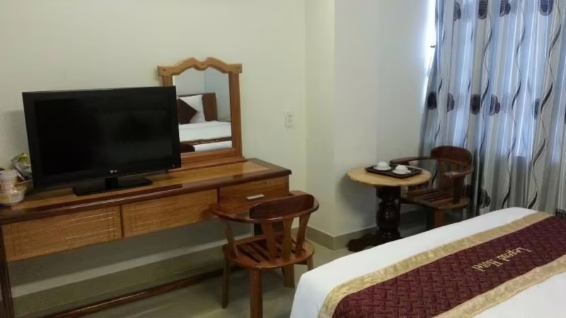 LEGEND HOTEL