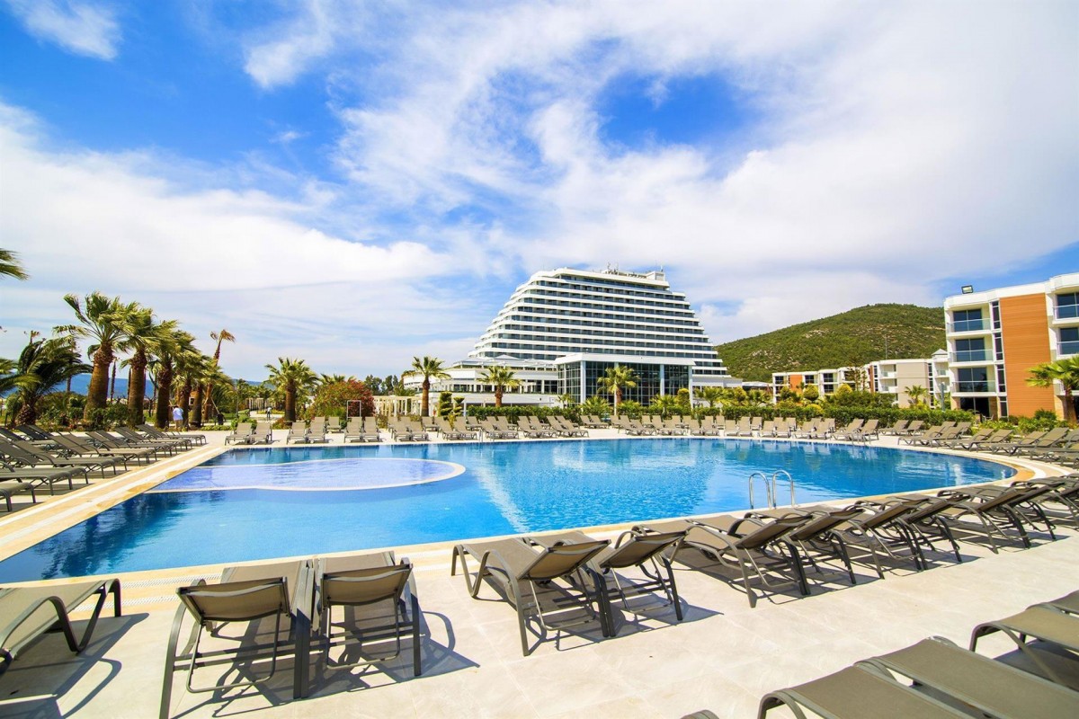 PALM WINGS EPHESUS BEACH RESORT (EX. SURMELI)