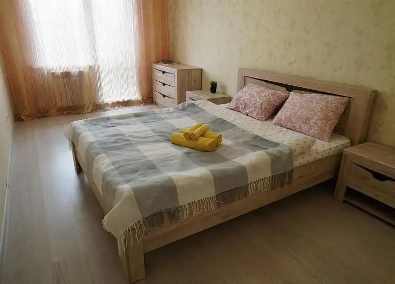 ДИВАН И ЧЕМОДАН НА ГАЛУЩАКА 15