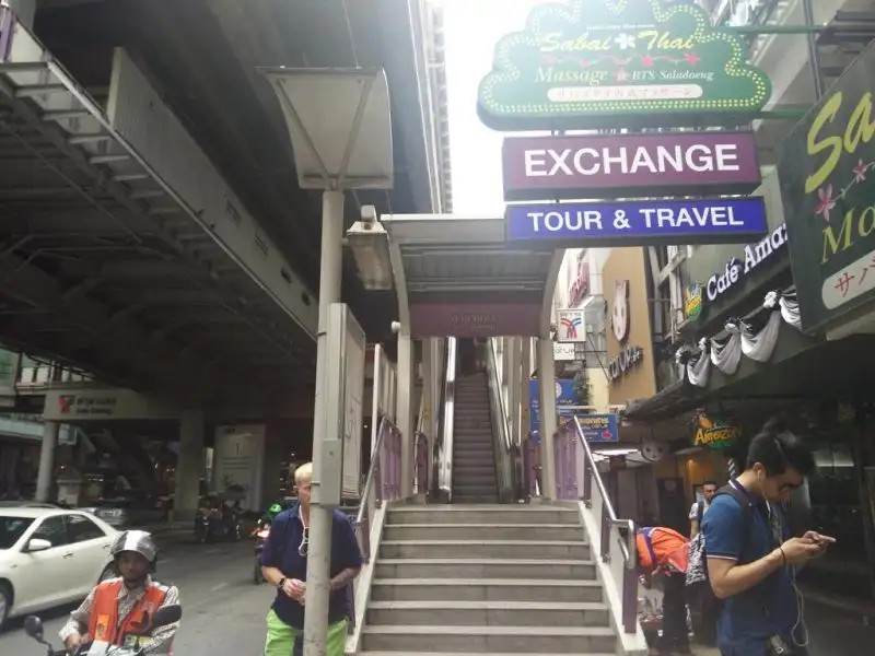 D VAREE DIVA BALLY SILOM