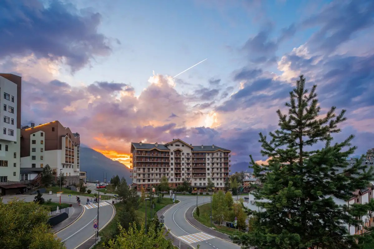 ФИЛОСОФИЯ ГОР (БЫВШ. ROSA SKI INN)