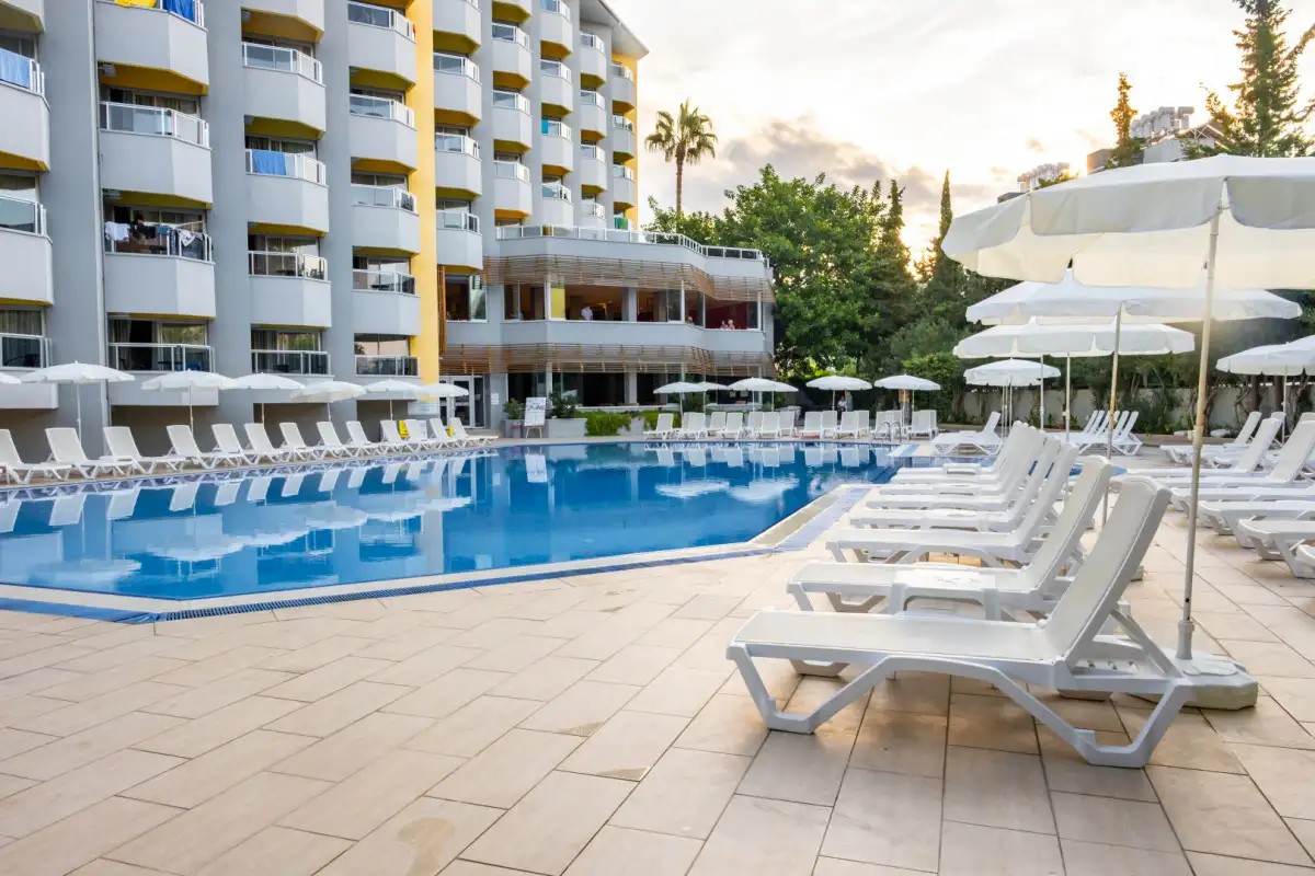 SIMPLY FINE HOTEL ALIZE