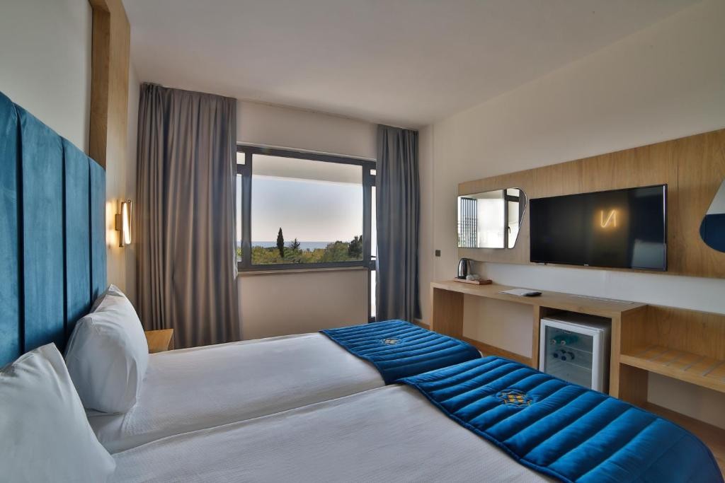 NASHIRA CITY RESORT HOTEL (EX. GRIDA CITY)