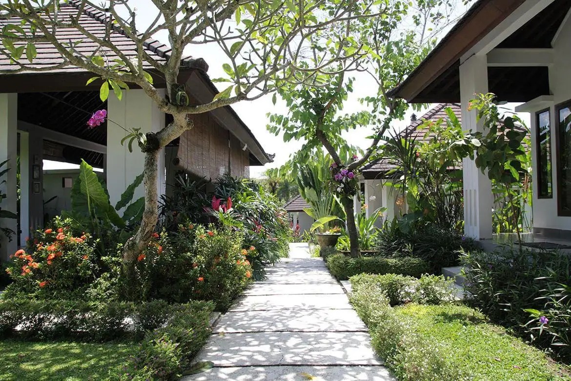 THE SAMARA VILLAS & RESTAURANT