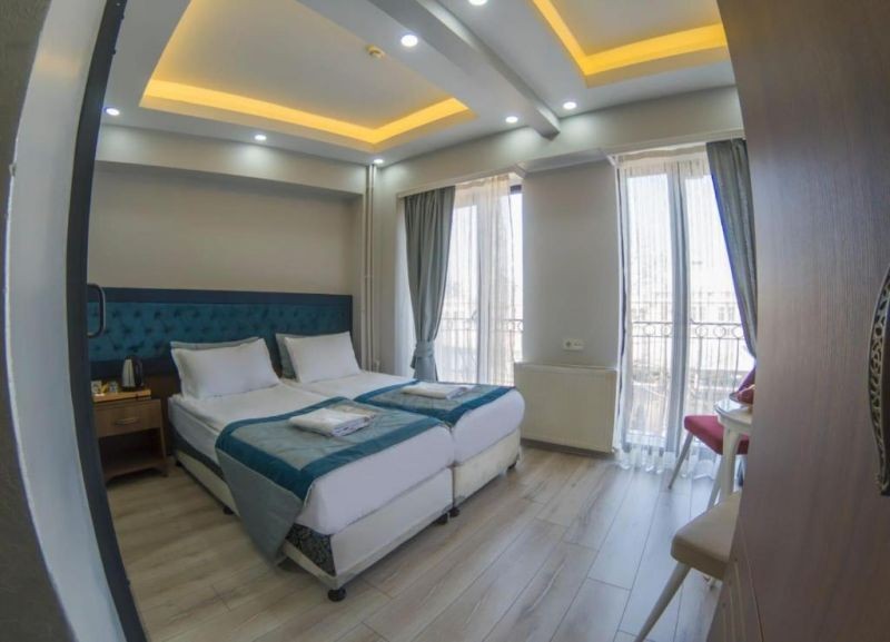 standard with balcony