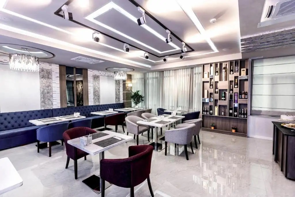 PARALEL HOTEL