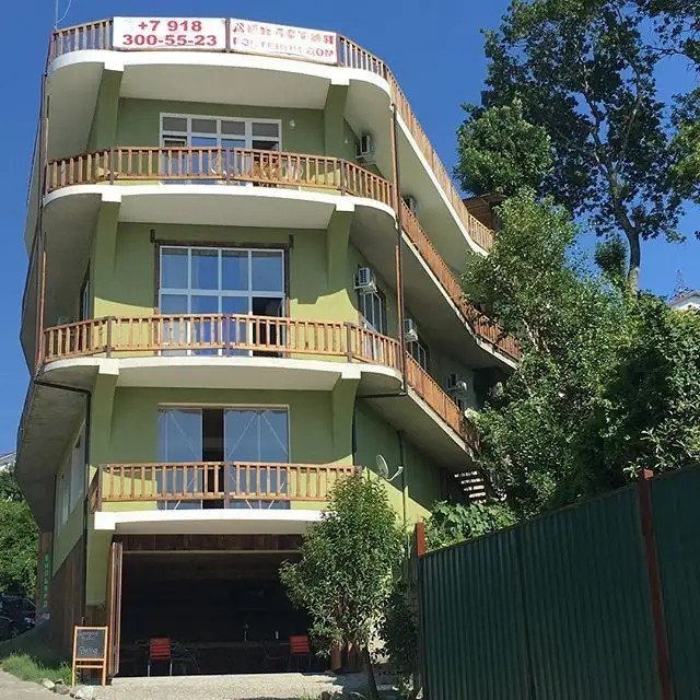 ДИНАСТИЯ ГОСТЕВОЙ ДОМ ЛОО