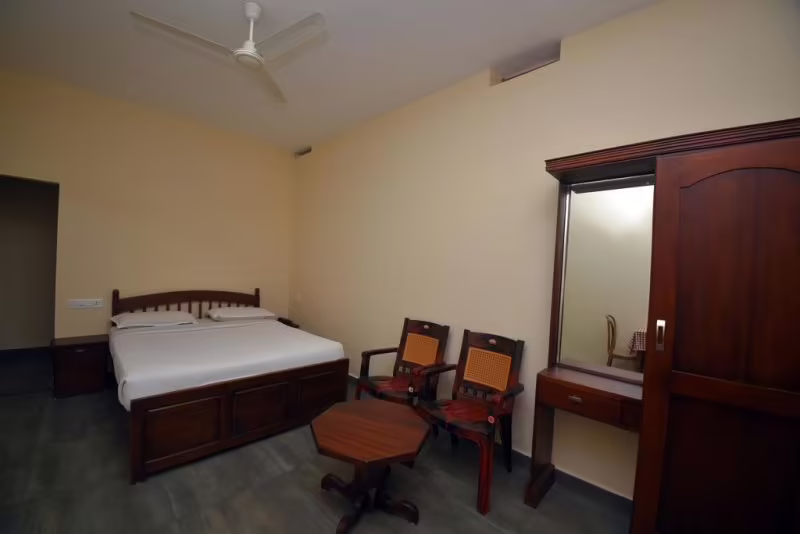 LAKE ZONE HOLIDAY RESORT