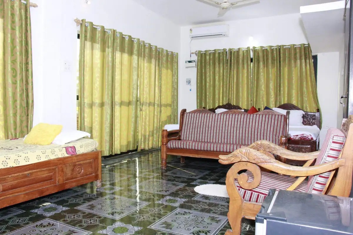 EDEM GARDEN HOTEL (SMALL WILLE)