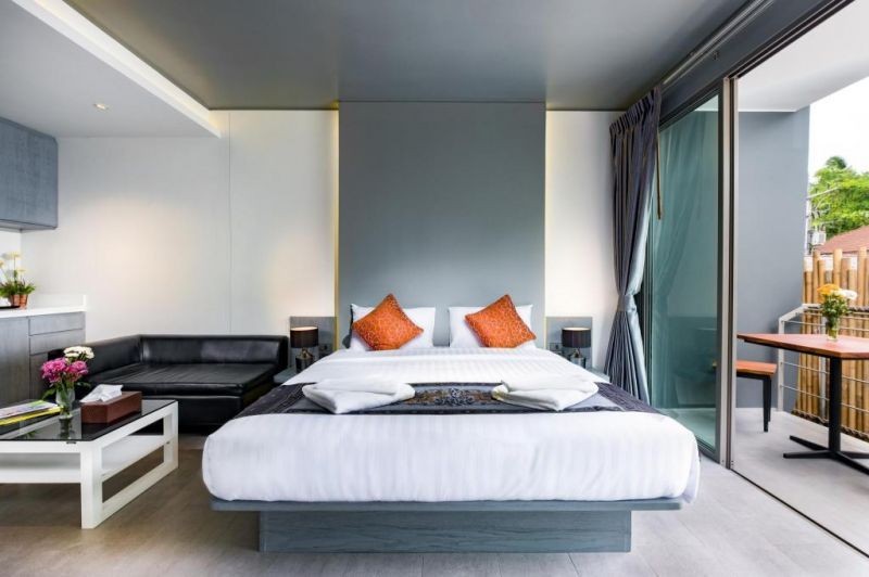 deluxe king suite