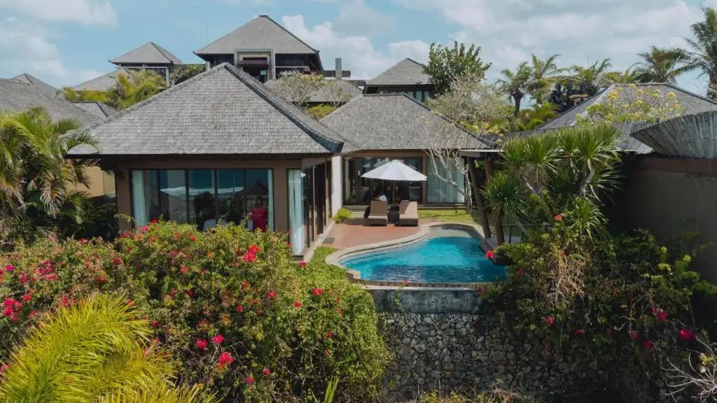 ULU SEGARA LUXURY SUITES & VILLAS (EX. SAWANGAN SUITES AND VILLAS)