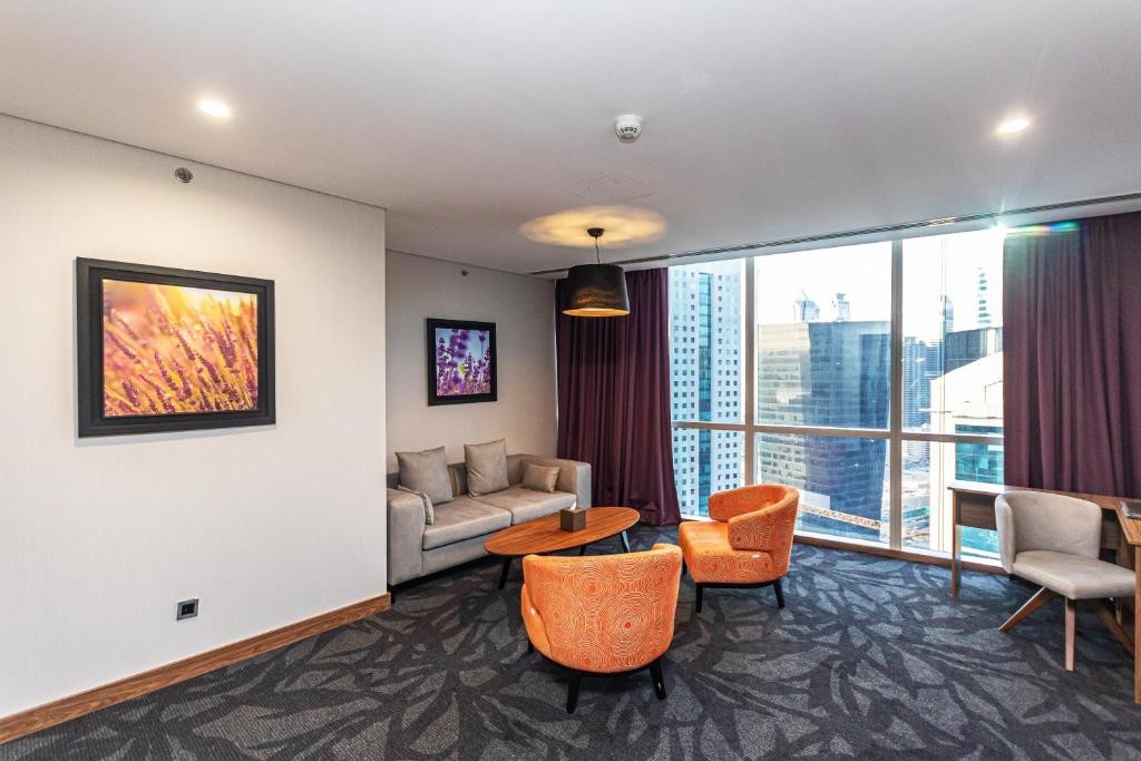 PARK REGIS BUSINESS BAY